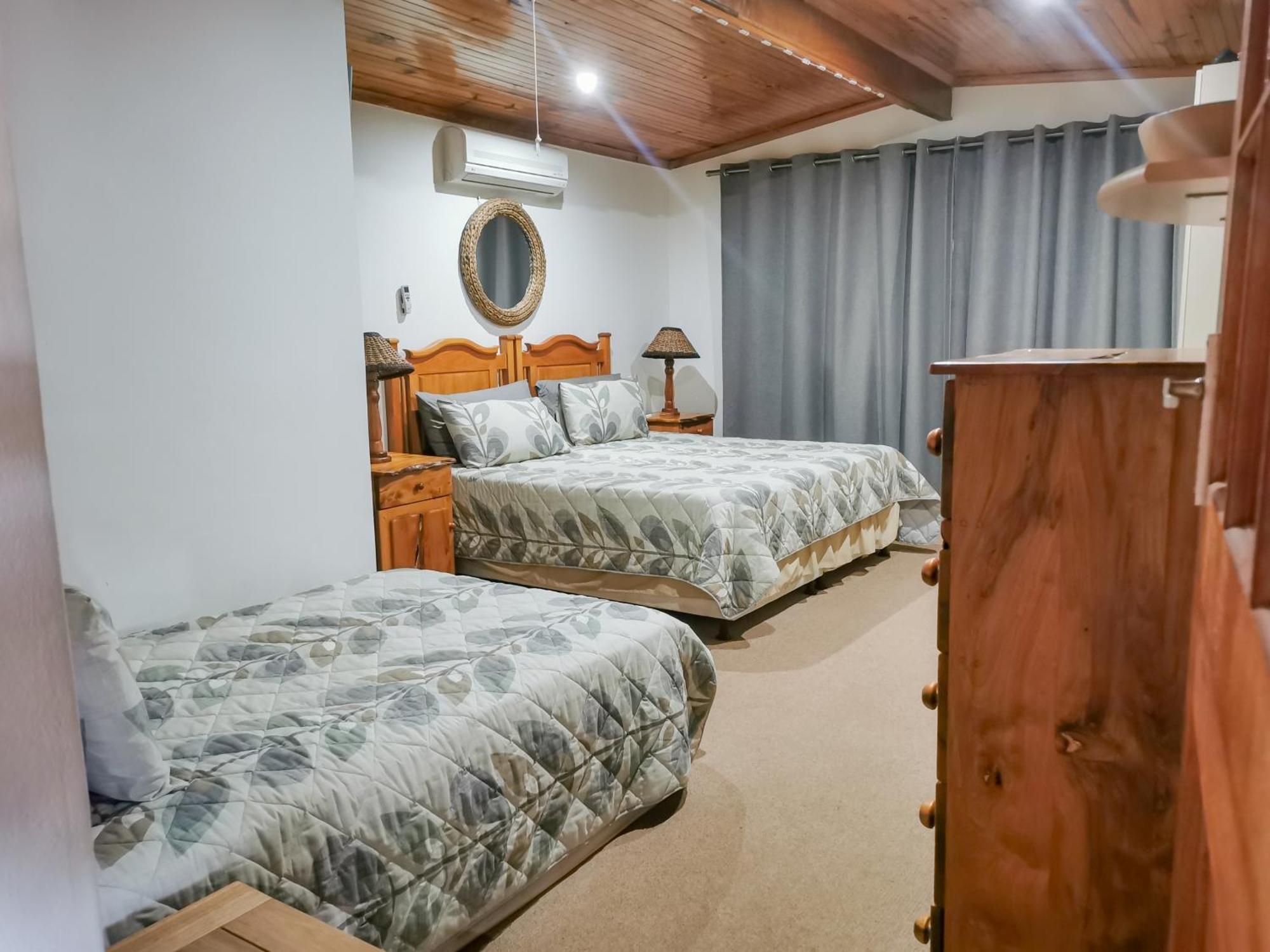 Seaviews Holiday Resort Jeffreys Bay Bagian luar foto